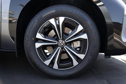 2025 Toyota bZ4X XLE