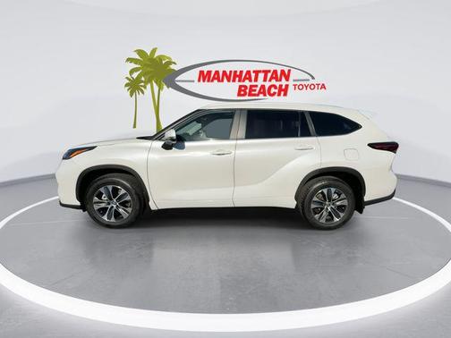 2025 Toyota Highlander XLE