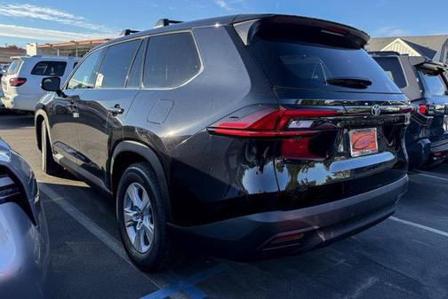 2026 Toyota Highlander LE