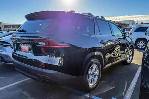 2026 Toyota Highlander LE