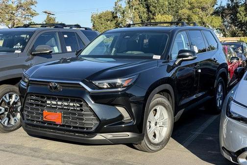 2026 Toyota Highlander LE