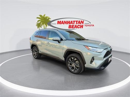 2023 Toyota RAV4 Hybrid XLE Premium