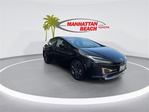 2025 Toyota Prius XLE