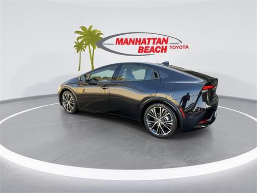 2025 Toyota Prius XLE