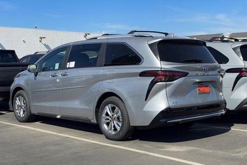 2025 Toyota Sienna Limited