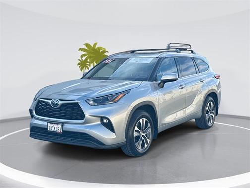 2022 Toyota Highlander Hybrid XLE
