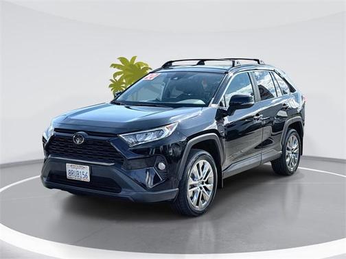 2020 Toyota RAV4 XLE Premium