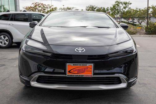 2025 Toyota Prius L