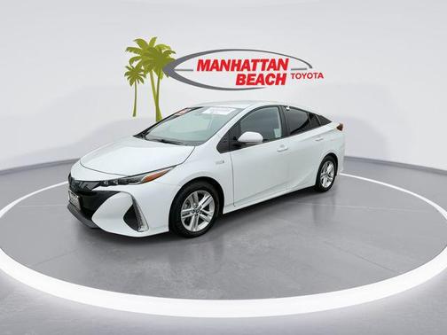 Wind Chill Pearl 2022 Toyota Prius Prime XLE