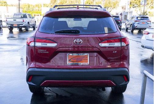 2026 Toyota Corolla Cross LE