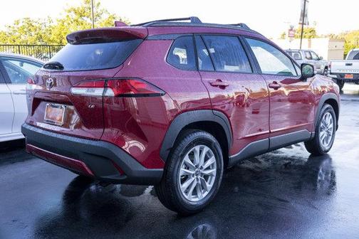 2026 Toyota Corolla Cross LE