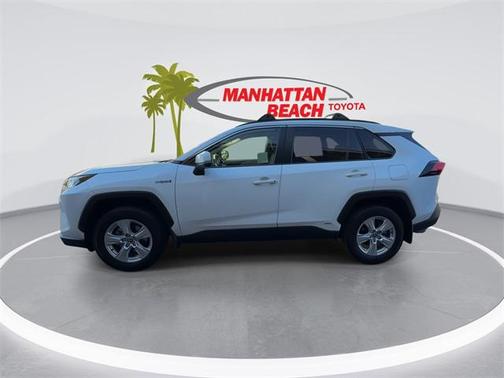 2021 Toyota RAV4 Hybrid XLE