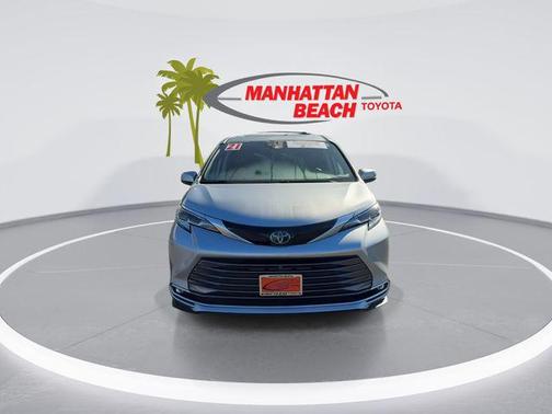 2021 Toyota Sienna Platinum 7 Passenger