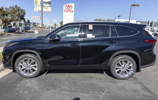 2026 Toyota Highlander Hybrid Limited