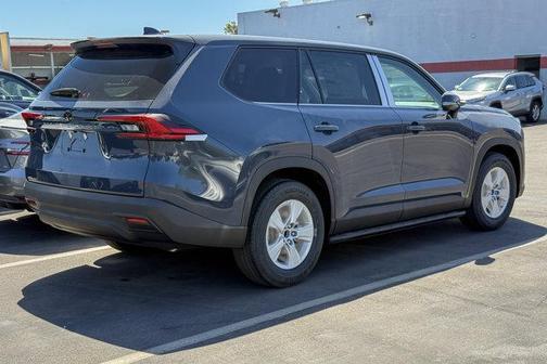 2026 Toyota Highlander LE