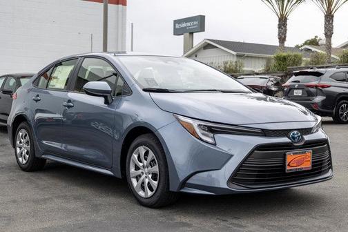 2025 Toyota Corolla Hybrid LE