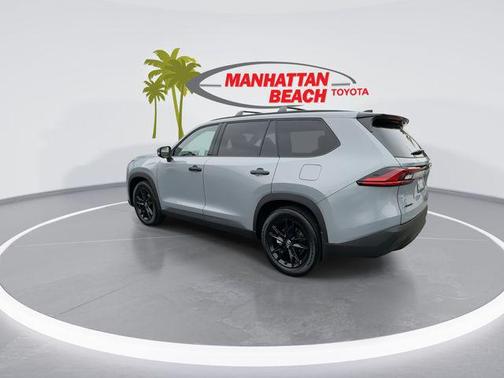 Cement 2026 Toyota Highlander Hybrid Base