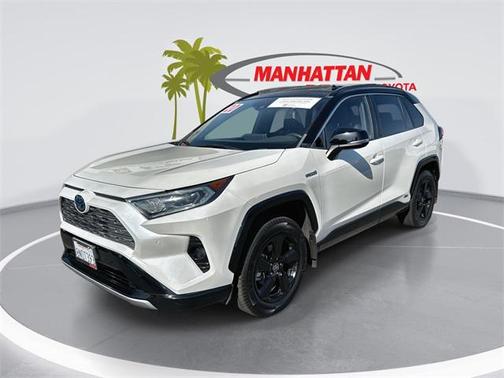 2020 Toyota RAV4 Hybrid SE