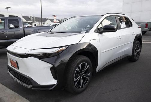 2025 Toyota bZ4X XLE