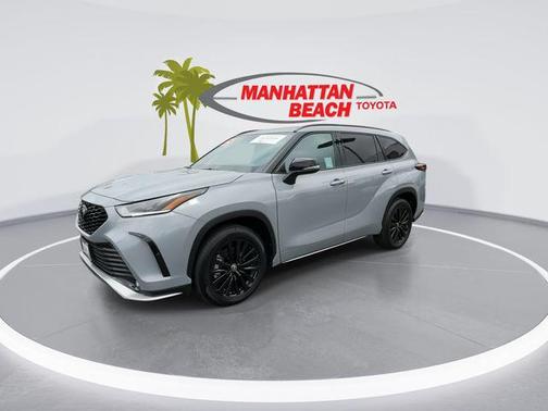 Cement 2025 Toyota Highlander XSE