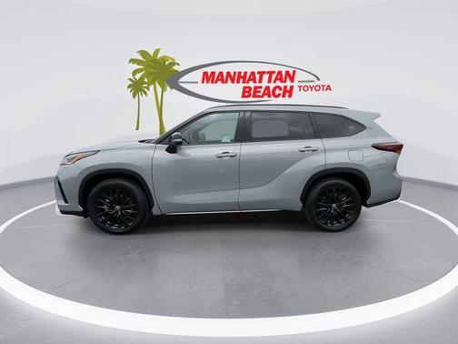 Cement 2025 Toyota Highlander XSE