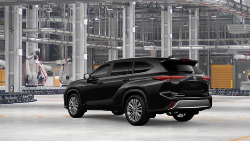 Midnight Black Metallic 2026 Toyota Highlander Hybrid Platinum