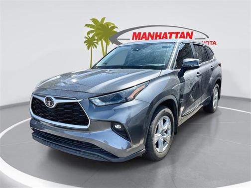 2023 Toyota Highlander LE