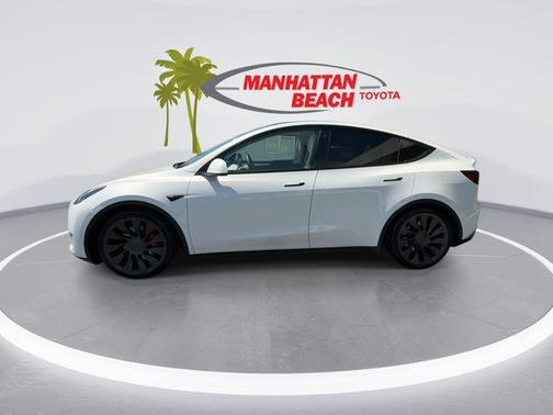 Pearl White Multi-Coat 2023 Tesla Model Y Performance Dual Motor All-Wheel Drive