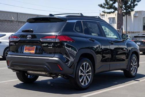 2025 Toyota Corolla Cross XLE
