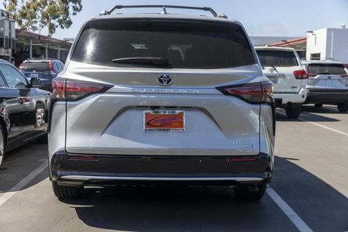 Heavy Metal 2026 Toyota Sienna Platinum