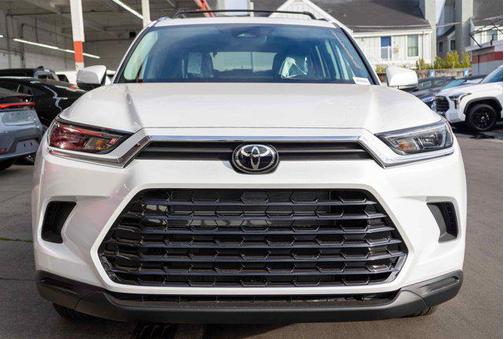 2025 Toyota Grand Highlander Hybrid XLE