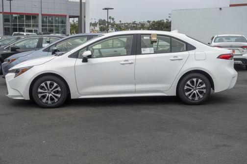 2025 Toyota Corolla Hybrid LE