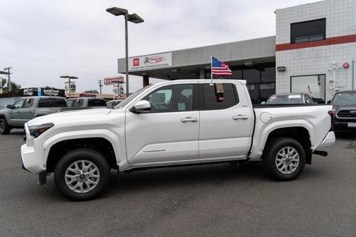 Ice Cap 2026 Toyota Tacoma SR5
