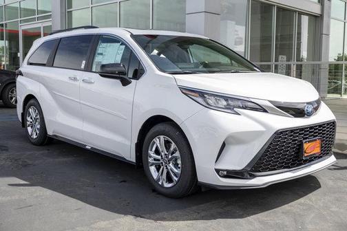 2026 Toyota Sienna XSE 7 Passenger