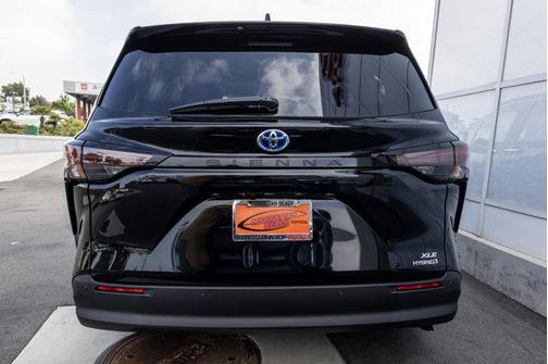 2025 Toyota Sienna XLE