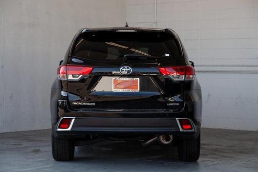 2017 Toyota Highlander Limited