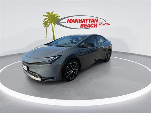 2025 Toyota Prius XLE