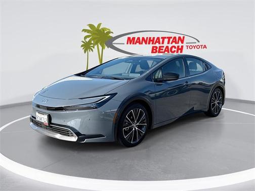 2025 Toyota Prius XLE