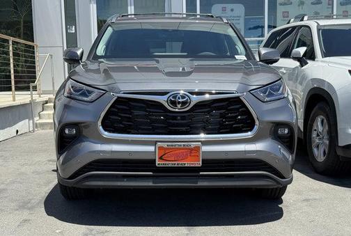 2026 Toyota Highlander Hybrid Limited