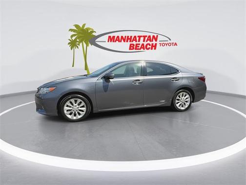 2015 Lexus ES 300h Base