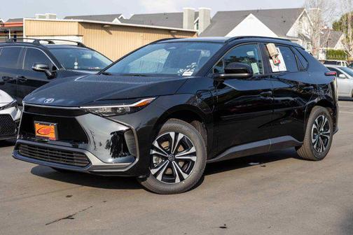 2025 Toyota bZ4X XLE