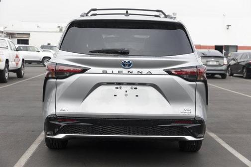 2026 Toyota Sienna XSE 7 Passenger