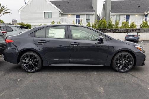 2025 Toyota Corolla Hybrid SE