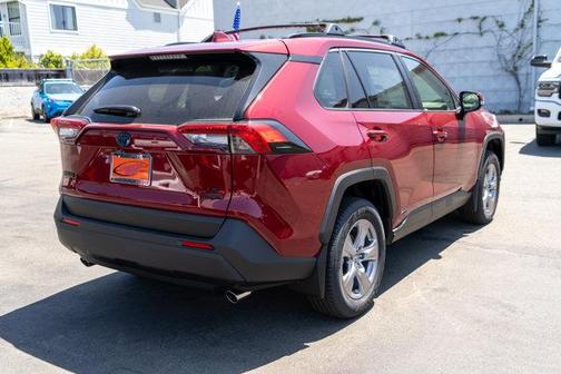 2025 Toyota RAV4 Hybrid LE