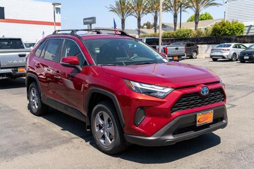 2025 Toyota RAV4 Hybrid LE