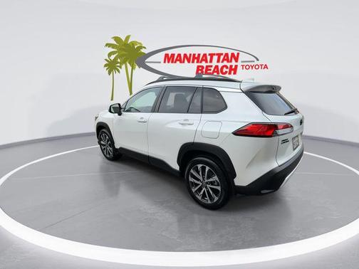 2023 Toyota Corolla Cross XLE