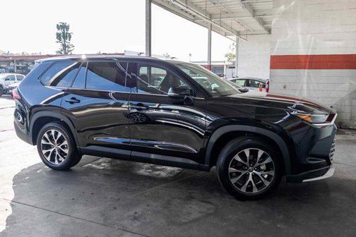 2026 Toyota Grand Highlander Hybrid Platinum MAX