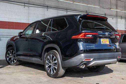 2026 Toyota Grand Highlander Hybrid Platinum MAX