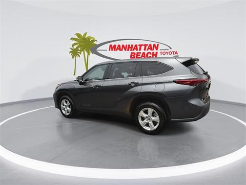 2021 Toyota Highlander LE