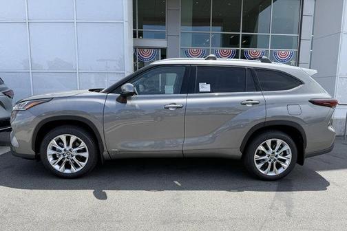 2026 Toyota Highlander Hybrid Platinum
